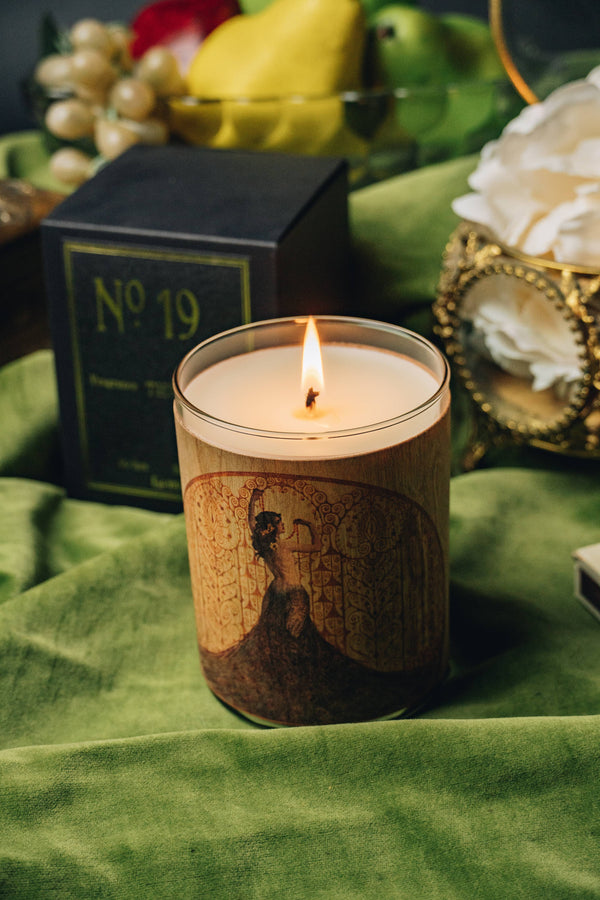 No 19 Muse Wood Wrapped Candle